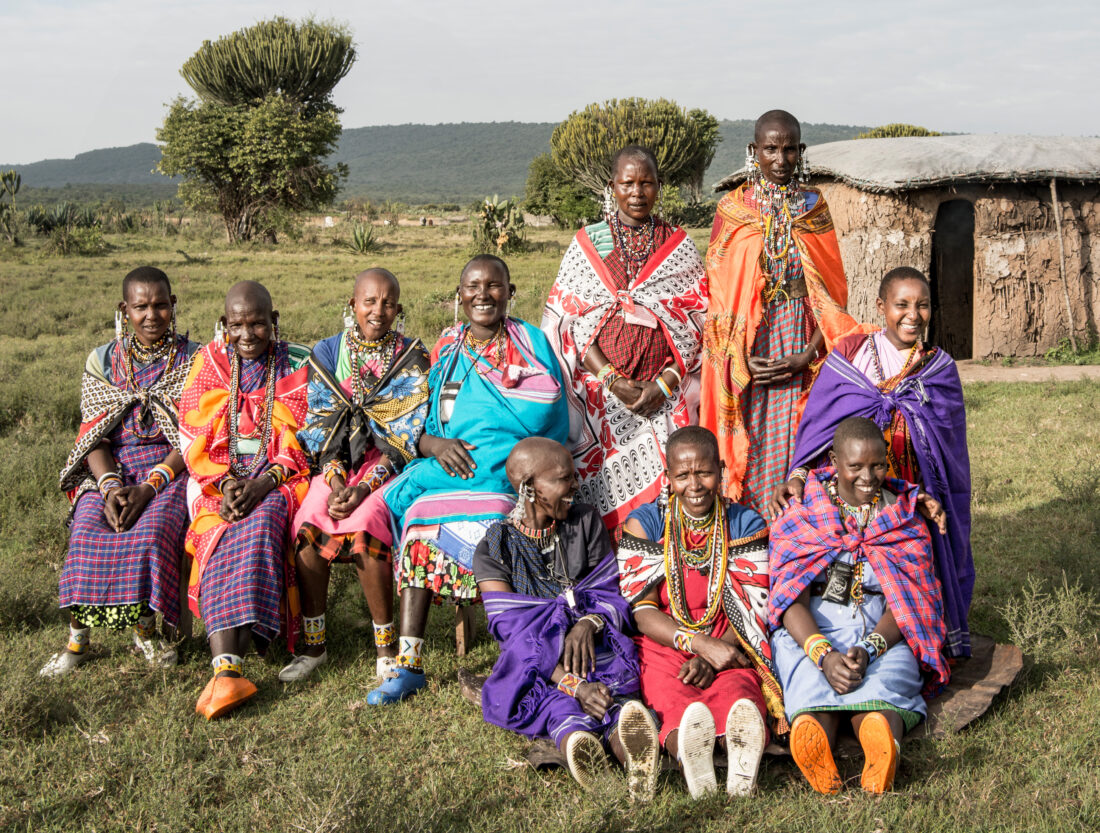 Die intuitive Baukultur der Masai Frauen